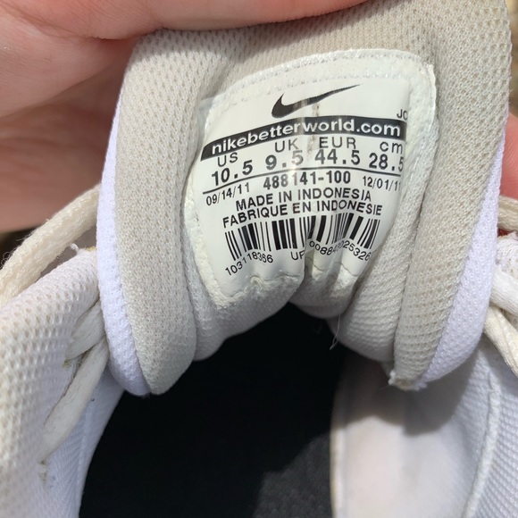 Nike kicks - Picture 3 of 5